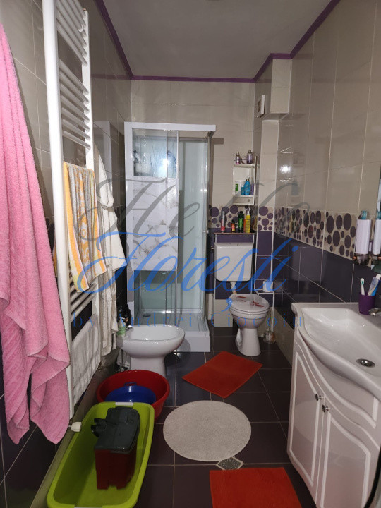 Apartament 2 Camere si Parcare inclusa in pret, Zona Stejarului, Floresti
