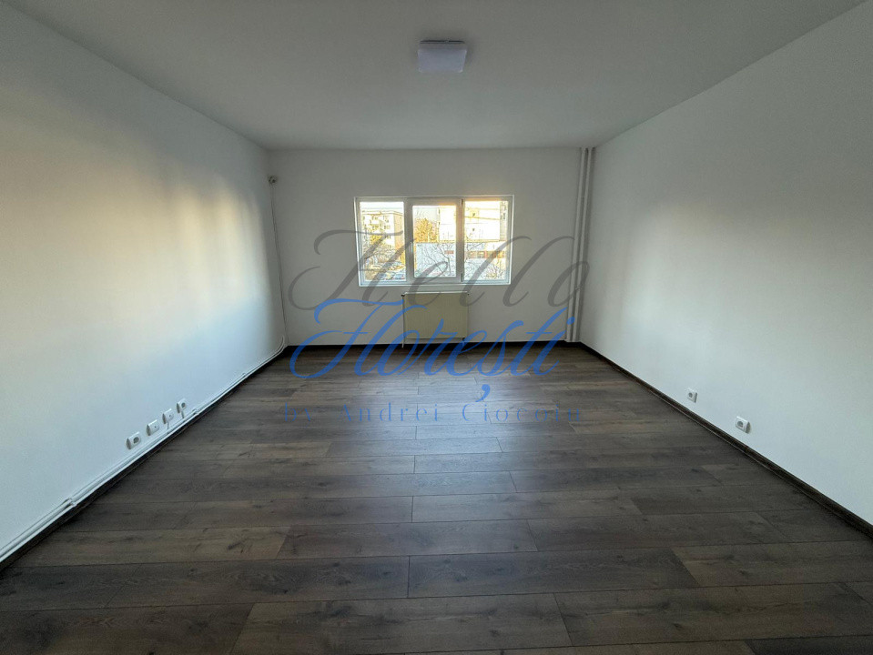 Spatiu comercial 75mp, intrare din strada, 4 camere