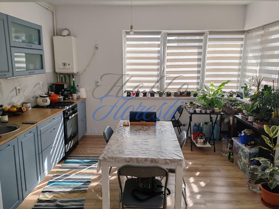 Vand apartament 3 camere, 77mp,garaj, balcon, Calea Baciului, zona Petrom