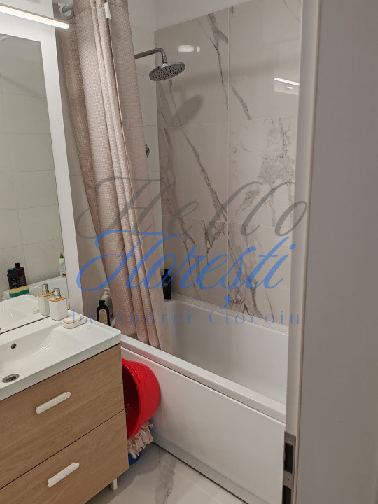 Vand apartament 3 camere, 77mp,garaj, balcon, Calea Baciului, zona Petrom