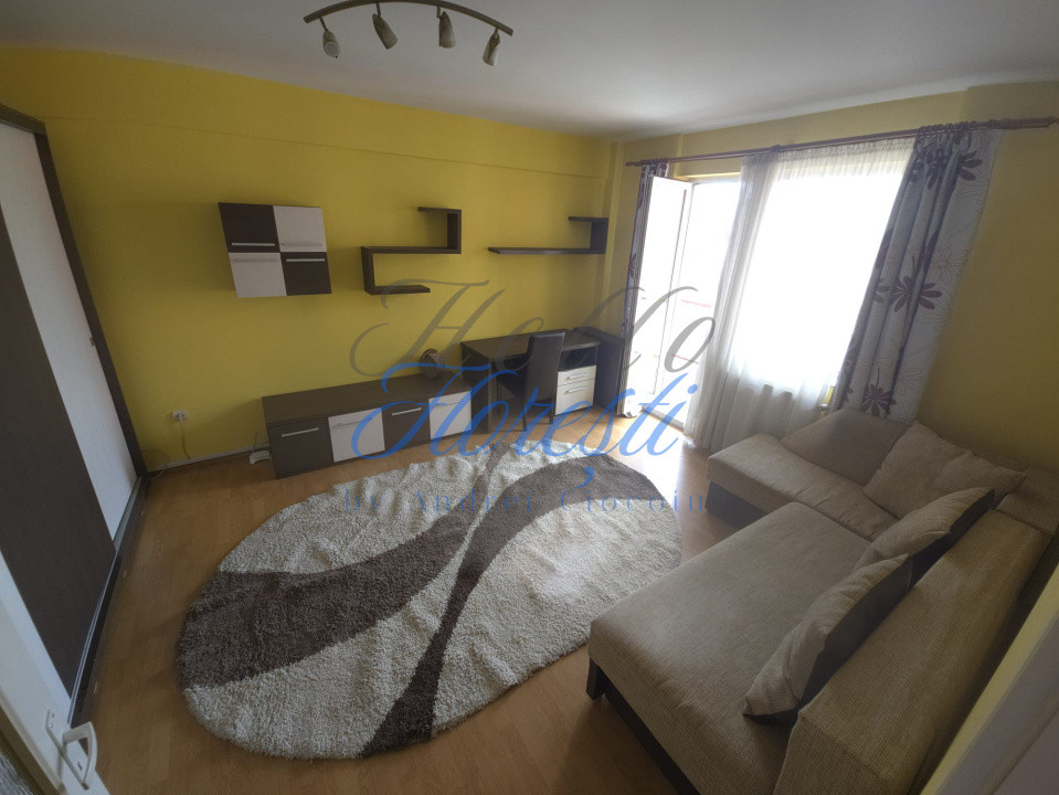 Apartament cu 1 camera, in zona Intre Lacuri
