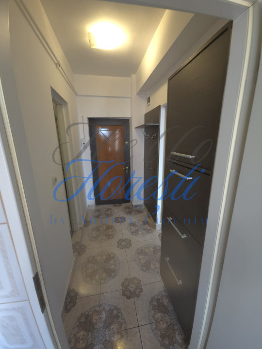 Apartament cu 1 camera, in zona Intre Lacuri