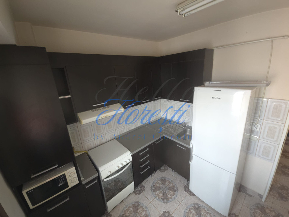 Apartament cu 1 camera, in zona Intre Lacuri