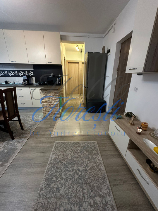 Apartament 3 camere 53mp, cu boxa depozitare, zona Stejarului