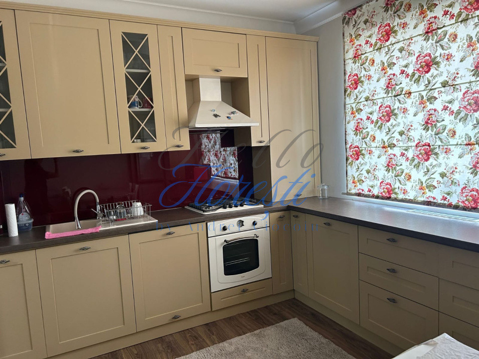 Apartament 3 camere 64mp + Parcare, Zona Tineretului | Floresti