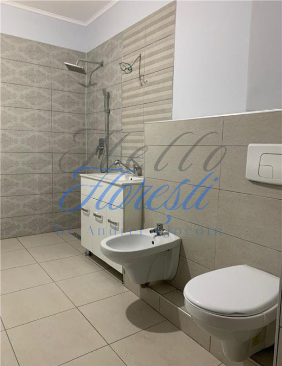 Apartament cu 4 camere, in zona Horea