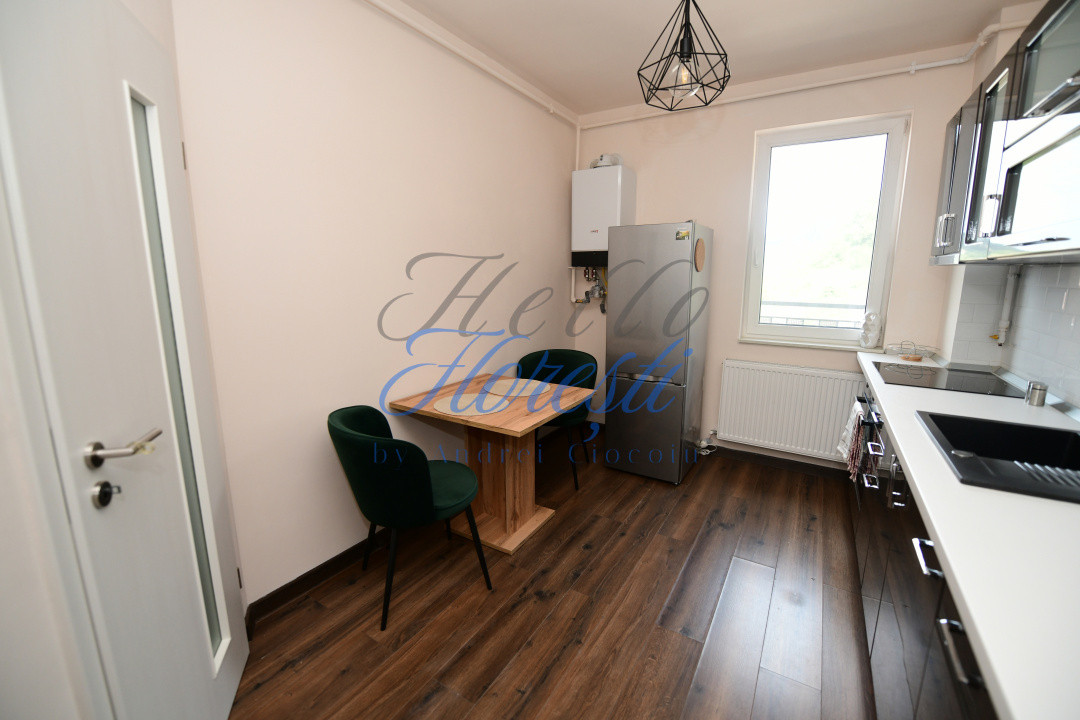 Apartament cu 2 camere si terasa + parcare subterana in Floresti zona Sub Cetate