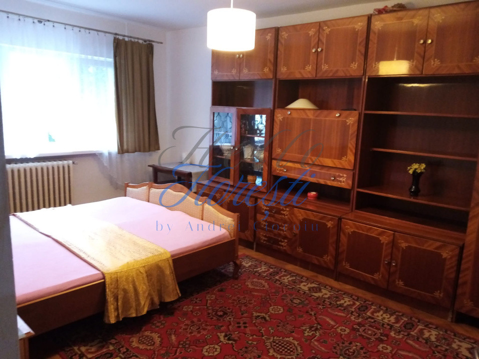 Apartament cu 3 camere decomandat, in zona Zorilor