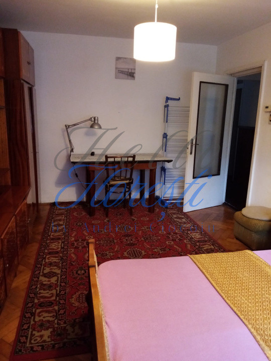 Apartament cu 3 camere decomandat, in zona Zorilor