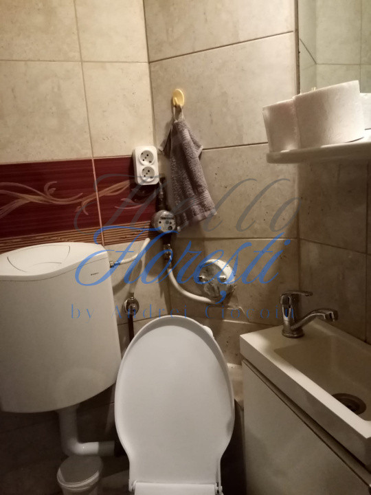 Apartament cu 3 camere decomandat, in zona Zorilor