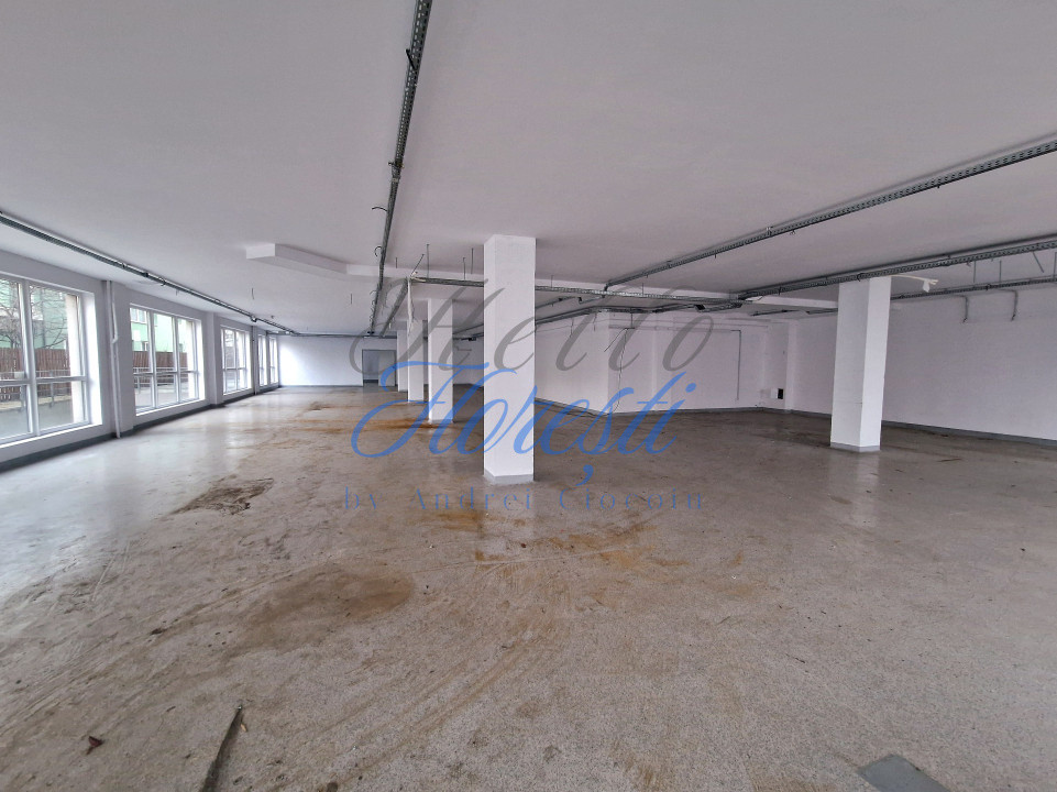 Spatiu comercial 441mp, terasa 57, zona Marasti