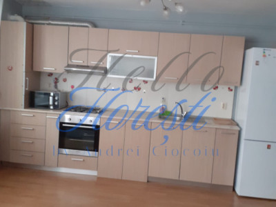 Inchiriere apartament 2 camere + parcare  Sesu de Sus