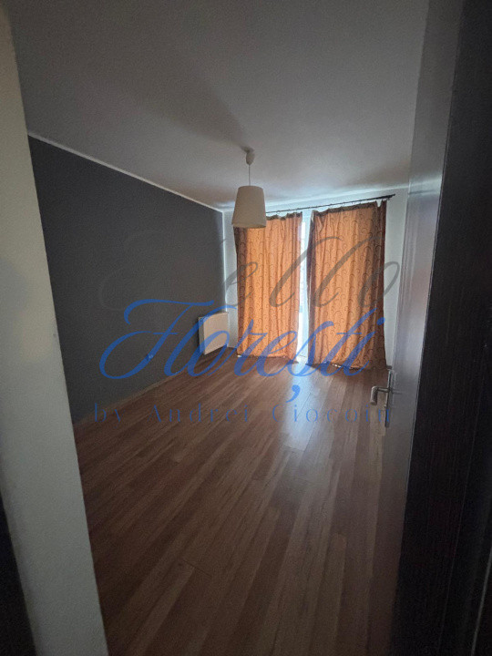 Apartament 3 camere , 61 mp ,Zona Porii Floresti 