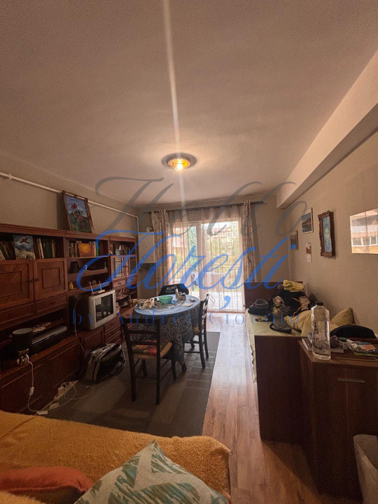 Apartament 2 camere decomandat,  zona Porii