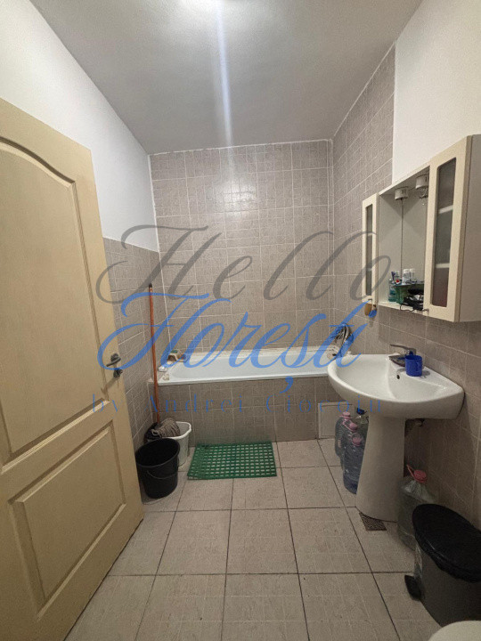 Apartament 2 camere decomandat,  zona Porii