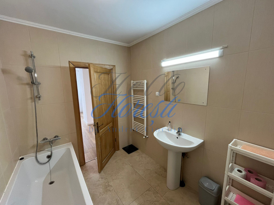 Penthouse 3 camere 60mp, 20 mp terasa, 2 parcari disponibile, zona BMW!