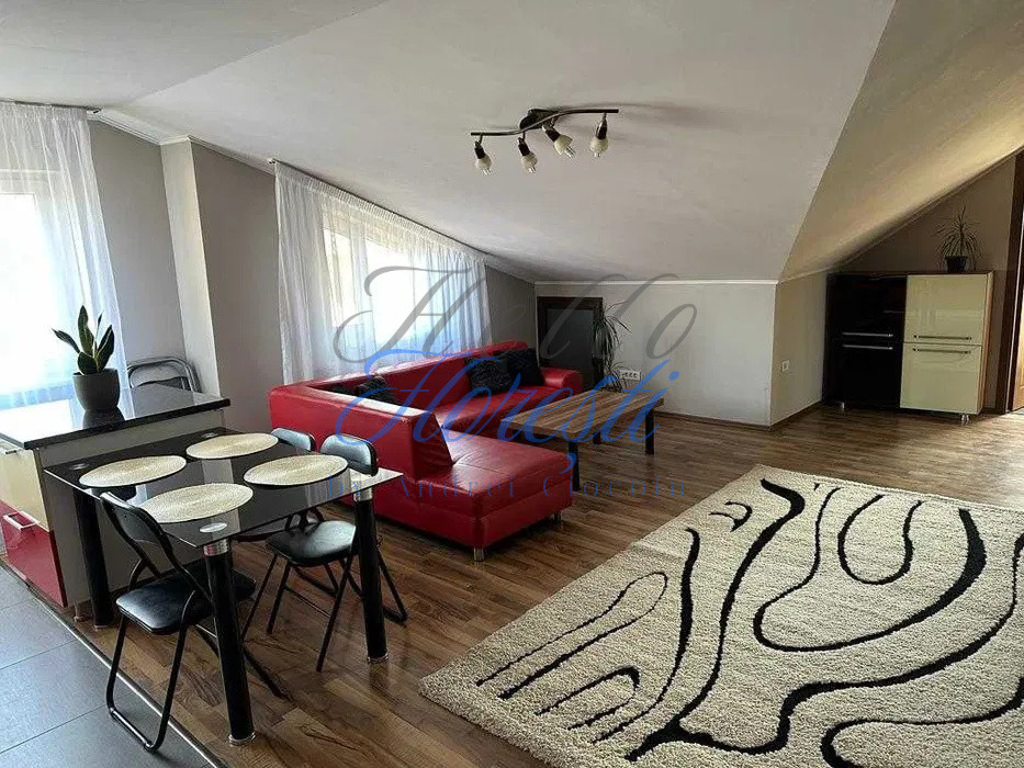 Apartament 3 camere ,90 mp cu parcare,Floresti 