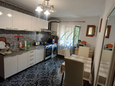 Apartament cu 2 camere + balcon + boxa in Cluj zona Zorilor 