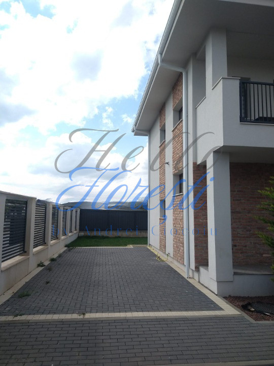 Închiriez duplex 4 camere , Iazului, Floresti