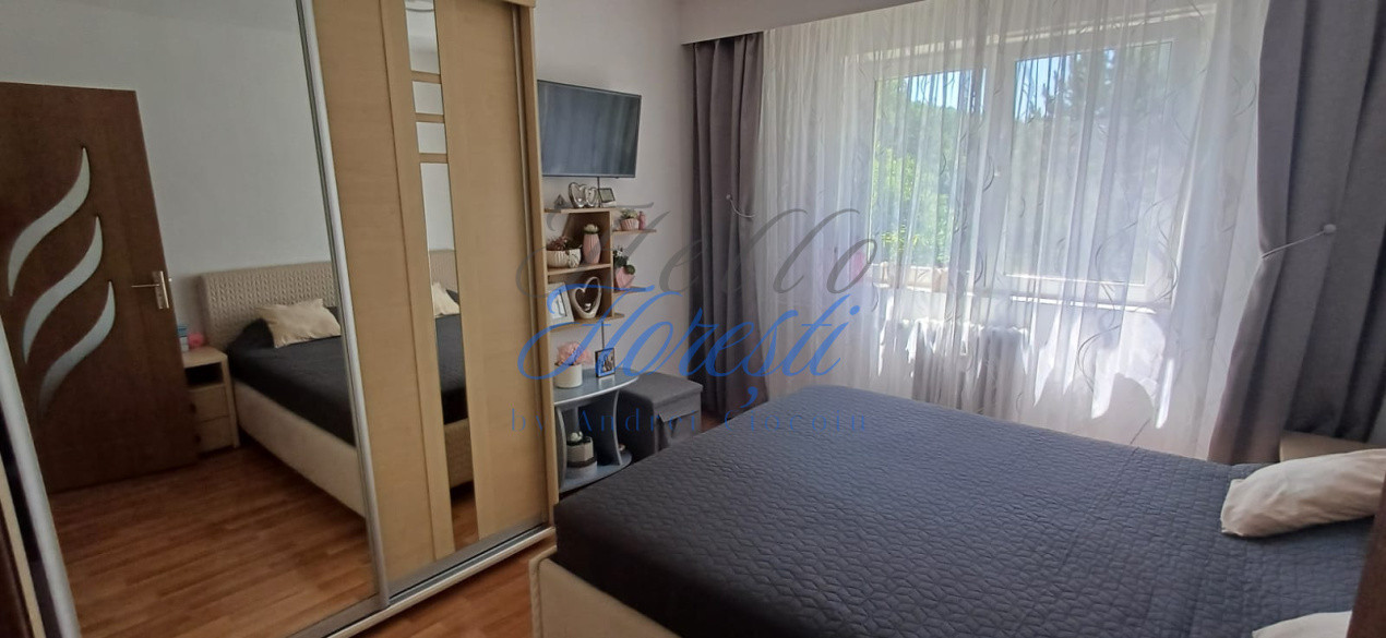Apartament cu doua camere, decomandat, cartier Manastur, zona Colina