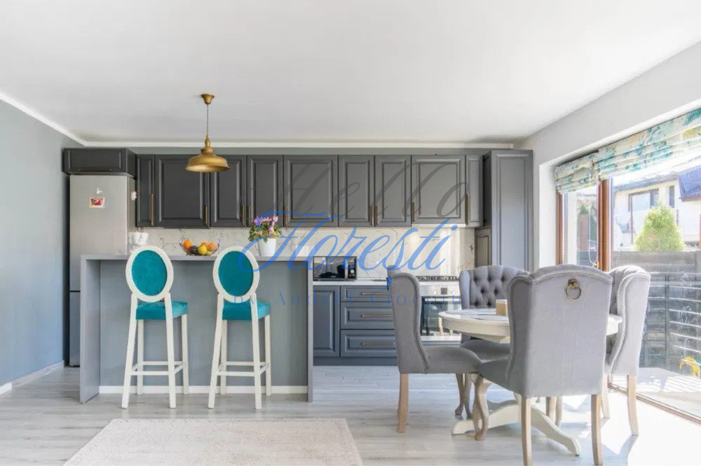 Triplex | 4 camere | 110 mp | Zona Florilor | Floresti |