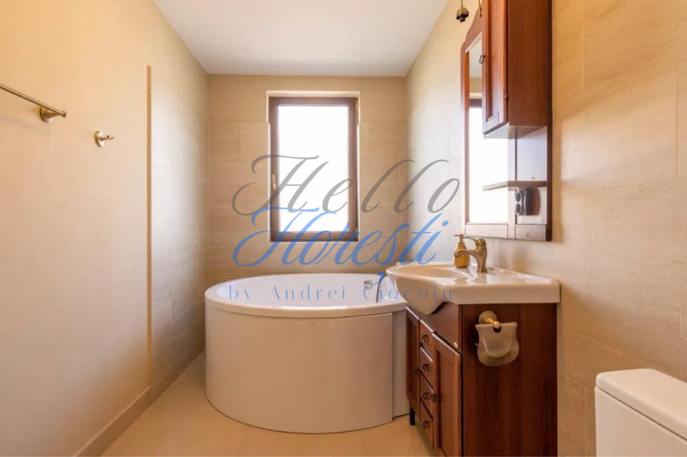 Triplex | 4 camere | 110 mp | Zona Florilor | Floresti |