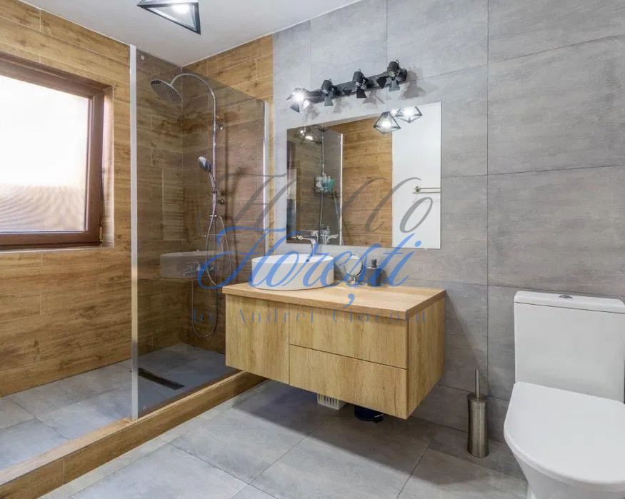 Triplex | 4 camere | 110 mp | Zona Florilor | Floresti |