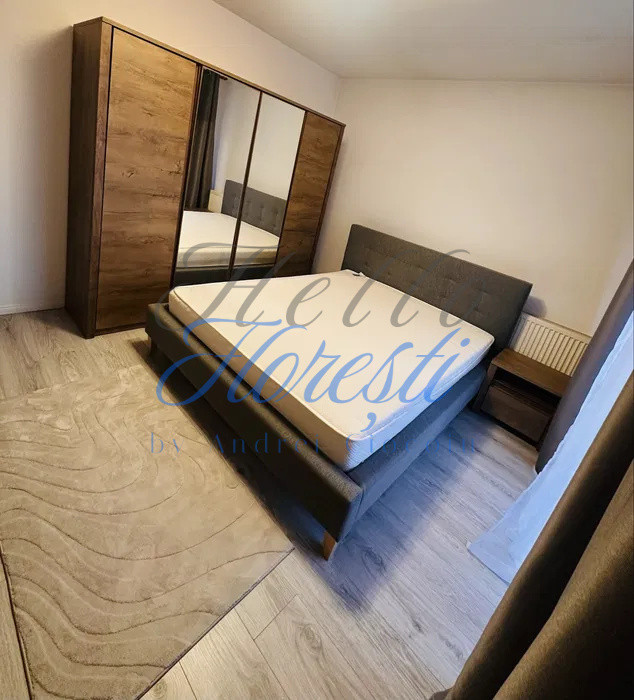 Triplex | 4 camere | 110 mp | Zona Florilor | Floresti |