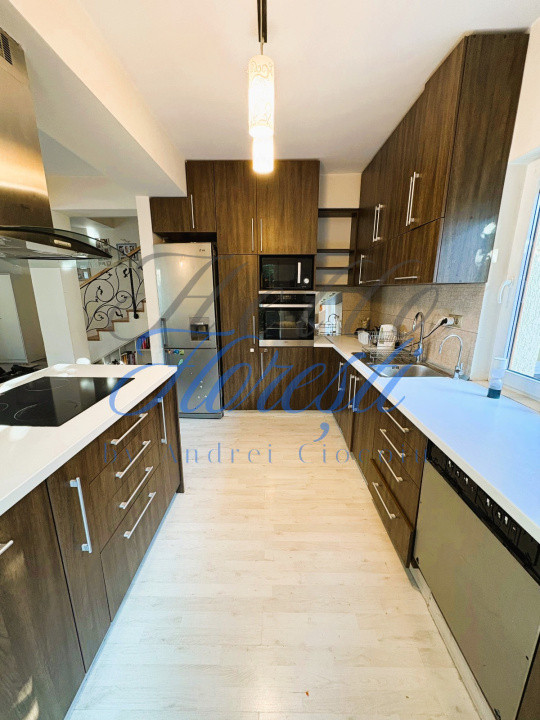 Închiriez duplex 4 camere , Urusagului, Floresti