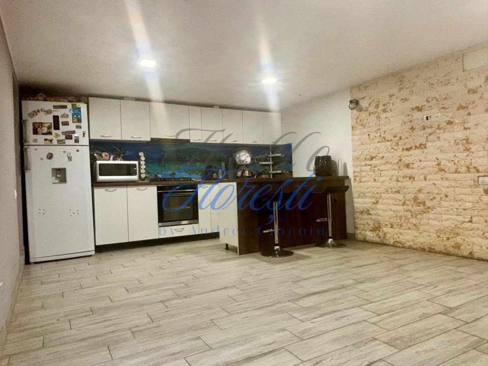 Casa individuala 80 mp,garaj25mp,hala 72 m ,1000 mp teren Luna de sus 