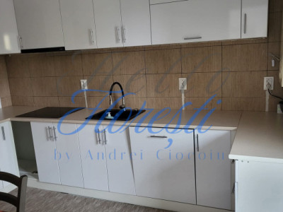 Apartament 3 camere 68mp + Parcare, Zona Porii | Floresti