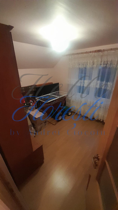 Casa individuala 7camere 140.80mp, garaj,463 mp teren zona Stadionului 