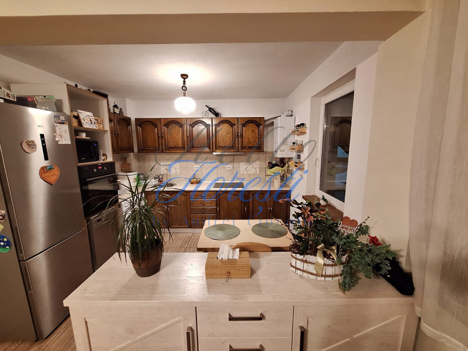 Apartament 3 camere 67mp + 77mp Gradina+ Parcare, Zona Tineretului