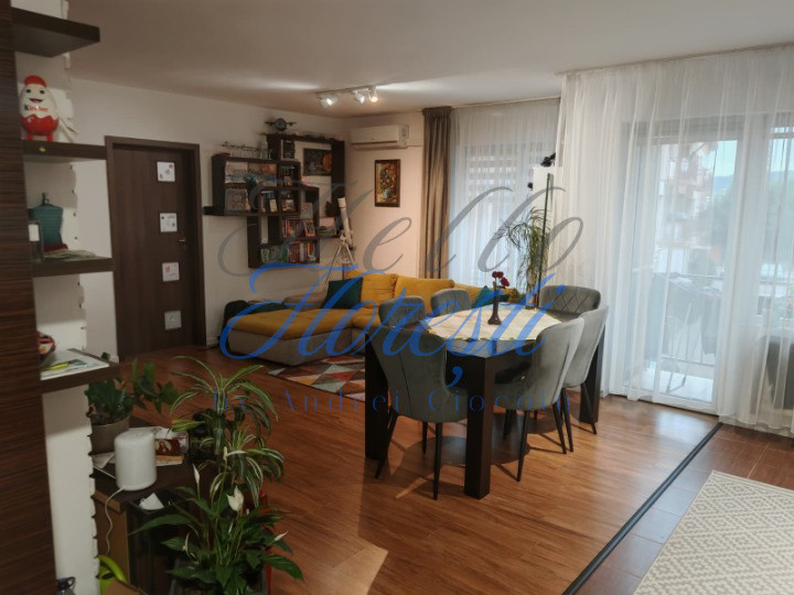 Apartament 3 camere , 64.2 mp ,Zona Terra, Floresti 