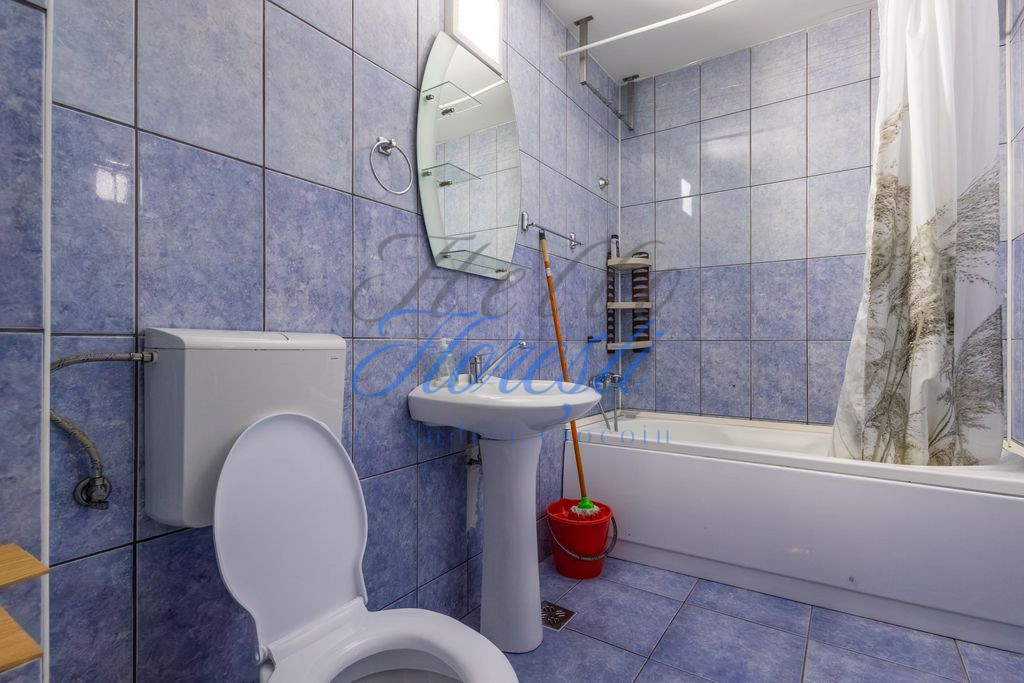 Apartament de vanzare, 55 mp, Floresti|Eroilor