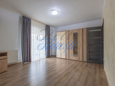 Apartament de vanzare, 55 mp, Floresti|Eroilor