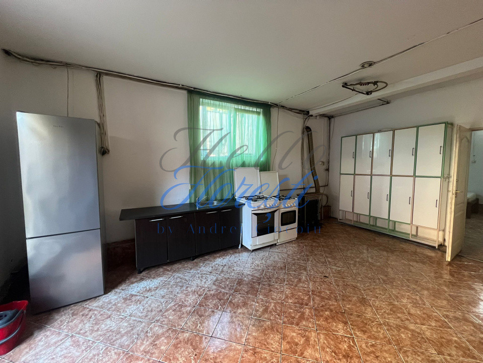 Apartamente de inchiriat la curte comuna pentru muncitori, in zona Chinteni