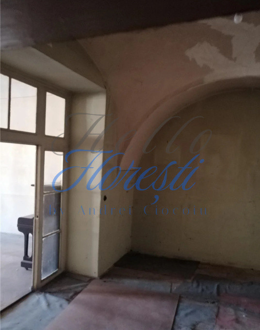 Apartament 2 camere 74 mp, monument istoric, UNICAT!