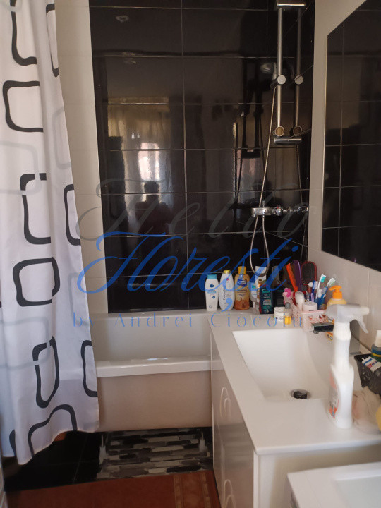 Apartament la casa cu 2 camere Centru