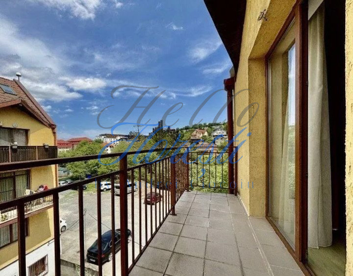Apartament 3 camere + parcare, zona Campului , Cluj