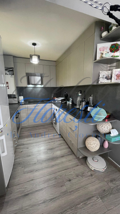 Apartament 3 camere 64 mp+ 2 parcari in Floresti zona Muzeul Apei