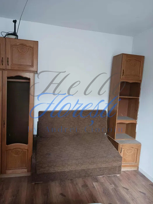 Apartament 2 camere 44mp, finisat, necesita renovare, Floresti, Terra.