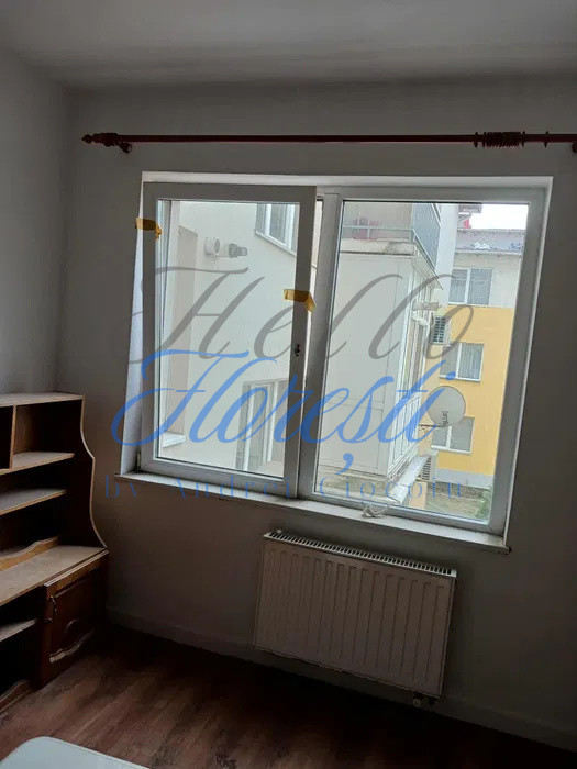 Apartament 2 camere 44mp, finisat, necesita renovare, Floresti, Terra.