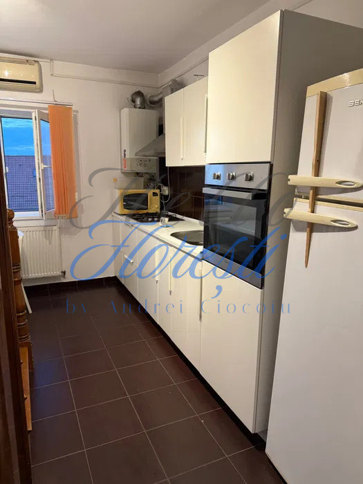 Apartament cu 3 camere si 2 bai 94 mp pe 2 nivele in Cluj zona Manastur