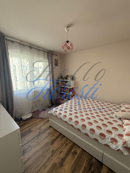 Casa însiruita, 5 camere, 160 mp, zona Teilor 