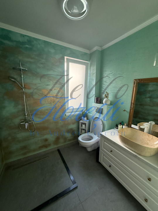 Casa însiruita, 5 camere, 160 mp, zona Teilor 