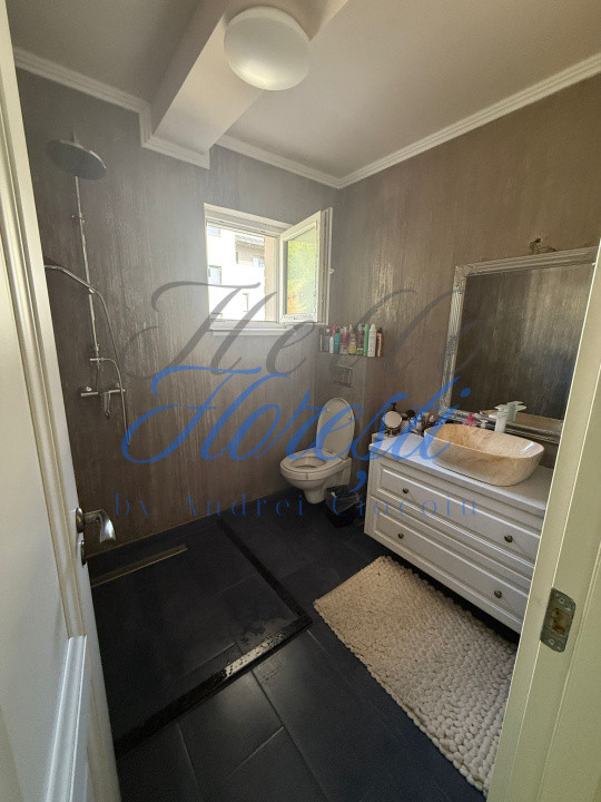 Casa însiruita, 5 camere, 160 mp, zona Teilor 