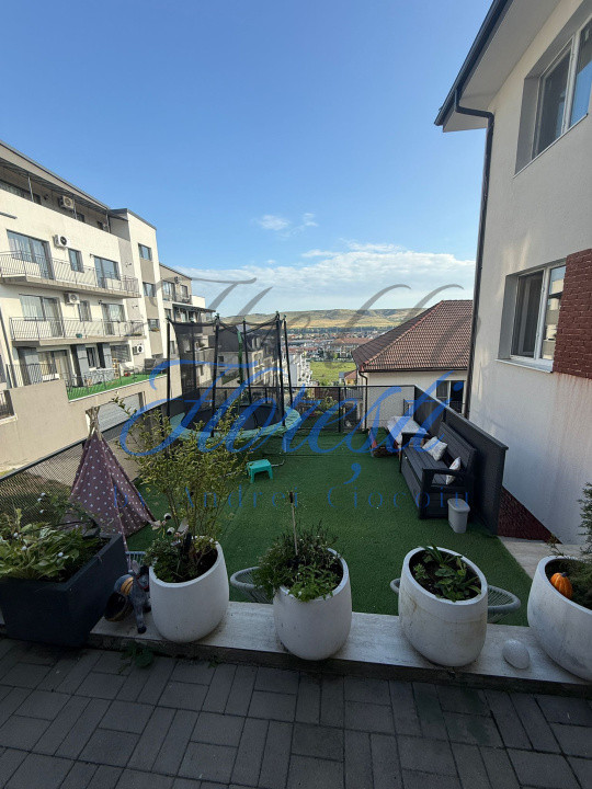 Casa însiruita, 5 camere, 160 mp, zona Teilor 