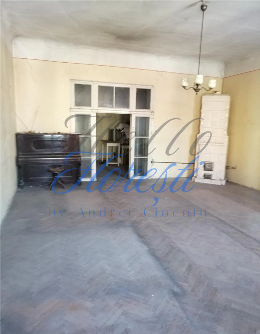 Apartament 2 camere 74 mp, monument istoric, UNICAT!