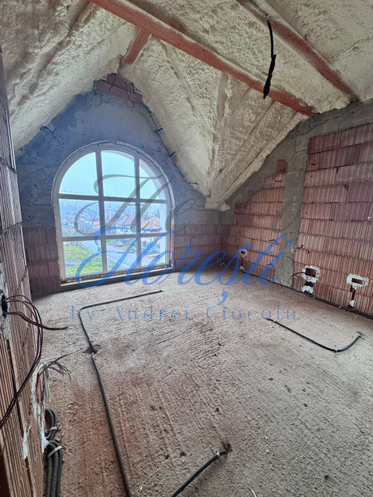 Casa individuala , 4 camere, teren 600 mp zona Chinteni